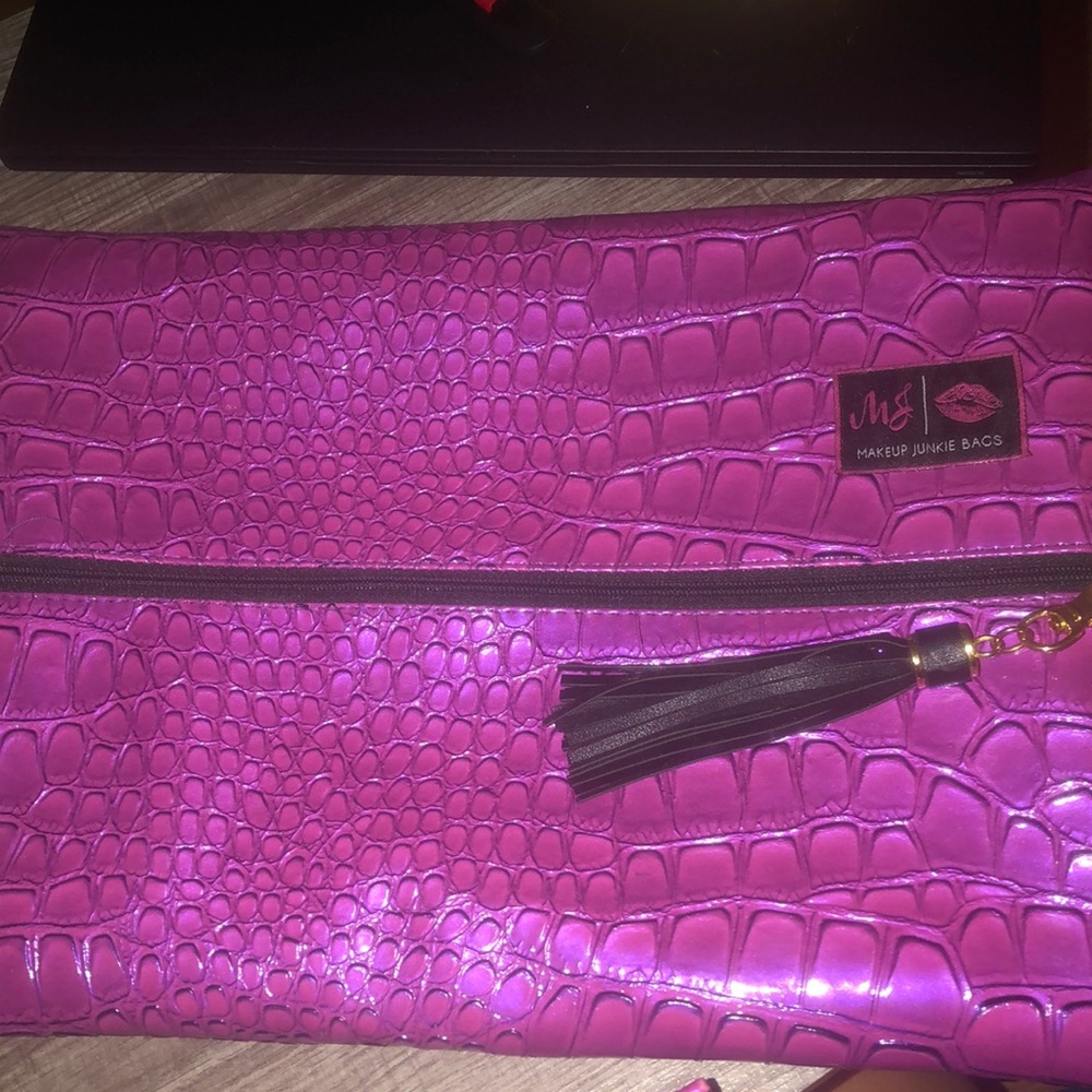 4 bags Makeup Junkie Purple Kinda Pink Set